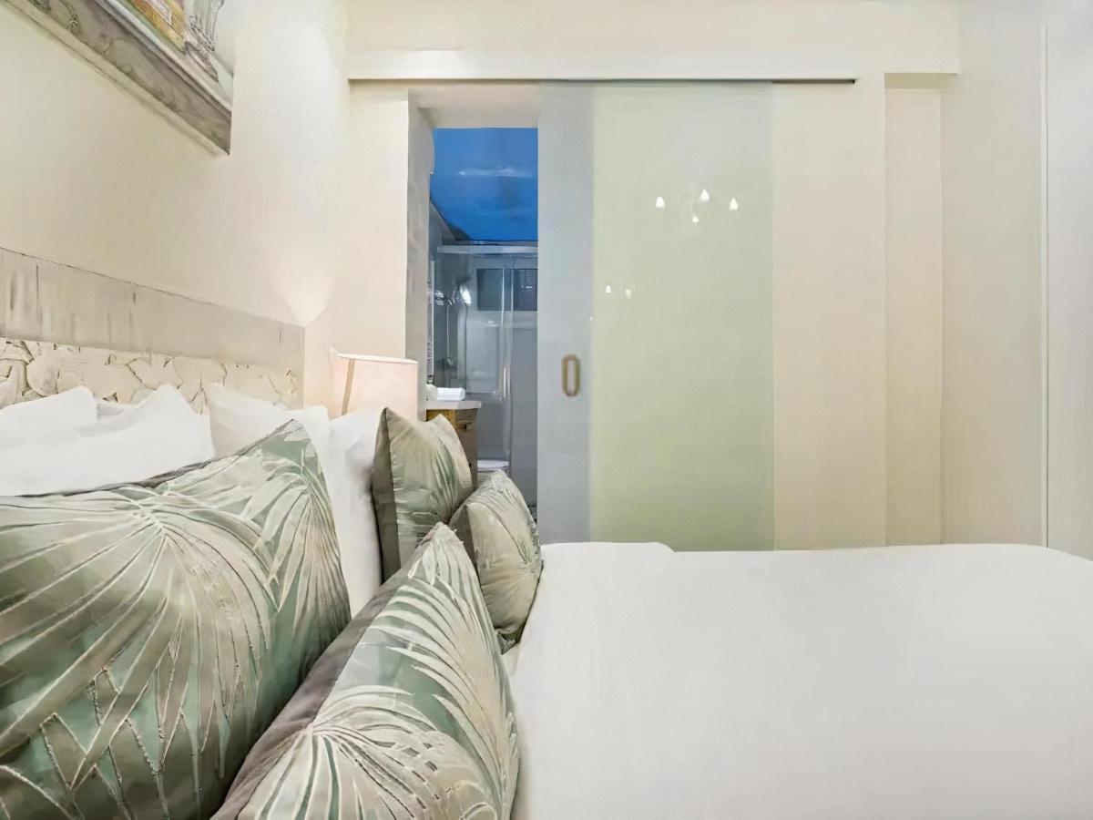 Sitges Spaces Mediterranean Apartments 4 Bedroom, 4 Bathroom, Huge Terrace, Jacuzzi- Sleeps 9 Exterior photo